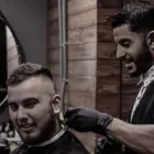 La imagen 3 de la Empresa BARBERÍA CAVALIERE Salón de belleza en Medellín ANT