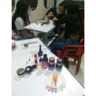 La imagen 2 de la Empresa ESCUELA TÉCNICA DE BELLEZA HOLLIDAYS Salón de belleza en Ibagué TOL
