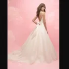 La imagen 4 de la Empresa NOVIAS DE SEVILLA Tienda de ropa para mujer en Bucaramanga SAN