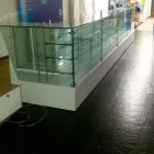 La imagen 5 de la Empresa VIDRIOS Y ESPEJOS SAN MARCOS Taller de reparación y reemplazo de vidrios de automóviles en Cali VAC