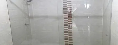 La imagen 5 de la Empresa ALMACÉN ELECTROVIDRIOS Reformas de baños en Cali VAC