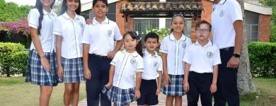 La imagen 4 de la Empresa COLEGIO REINA DE PAZ Preescolar en Floridablanca SAN