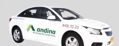 La imagen 5 de la Empresa ESCUELA ANDINA DE AUTOMOVILISMO Piezas y accesorios de automóviles en Medellín ANT