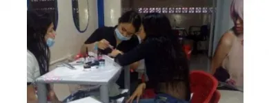 La imagen 3 de la Empresa ESCUELA TÉCNICA DE BELLEZA HOLLIDAYS Salón de belleza en Ibagué TOL