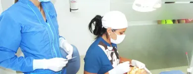 La imagen 1 de la Empresa MC DENTAL CLINIC Periodoncia en Buga VAC