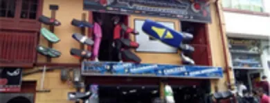 La imagen 4 de la Empresa MOTOMANÍA Tienda de repuestos para automóviles en Manizales CAL