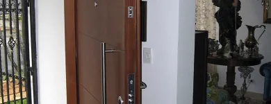 La imagen 4 de la Empresa PUERTAS DE ALTA SEGURIDAD LA COLMENA Instalación de puertas en Medellín ANT