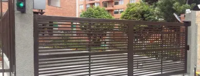 La imagen 17 de la Empresa SEGUTRONIX PUERTAS AUTOMATICAS en Bogota DC