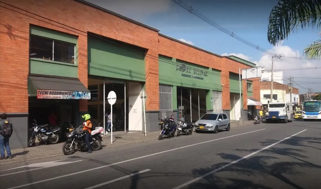 La imagen 3 de la Empresa CENTRO COMERCIAL PASEO BOLÍVAR