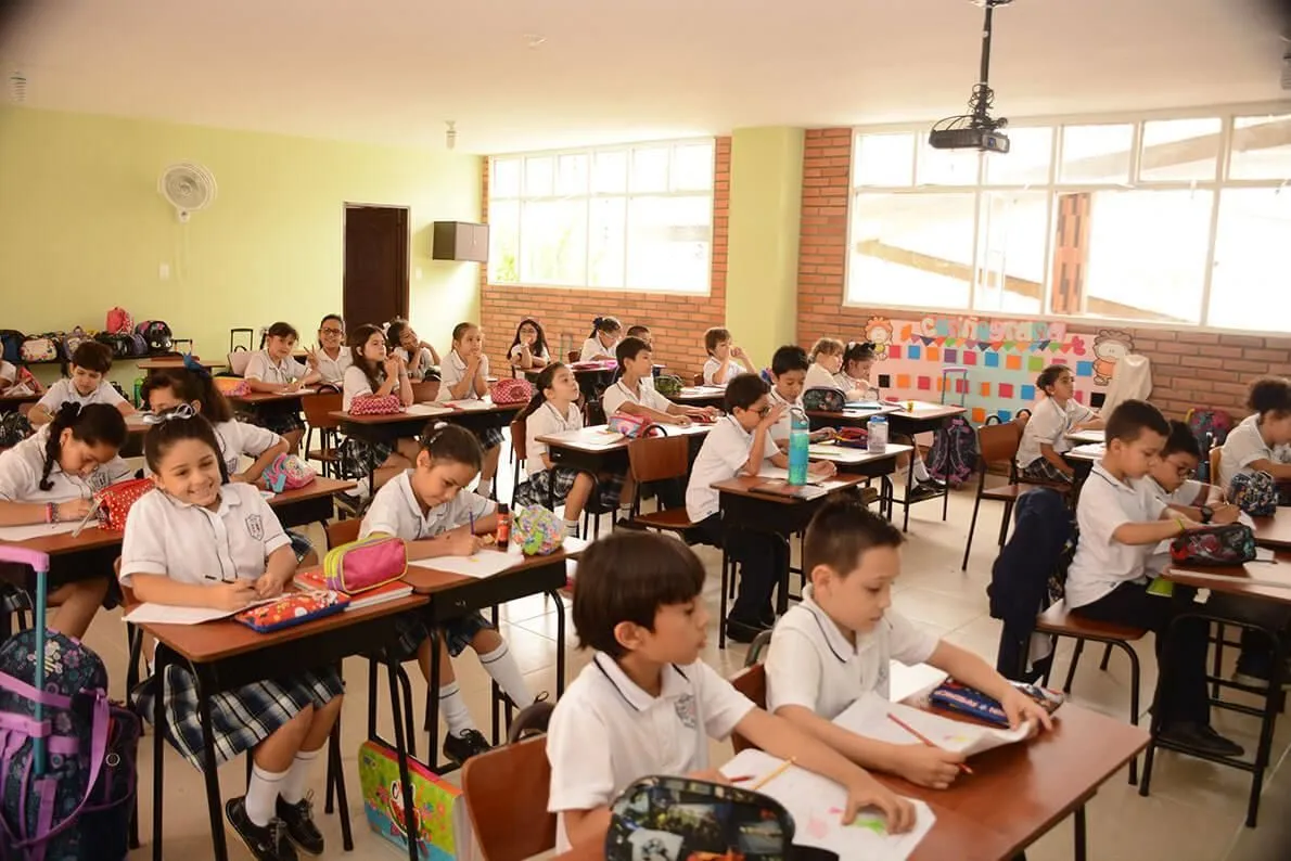 La imagen 1 de la Empresa COLEGIO REINA DE PAZ