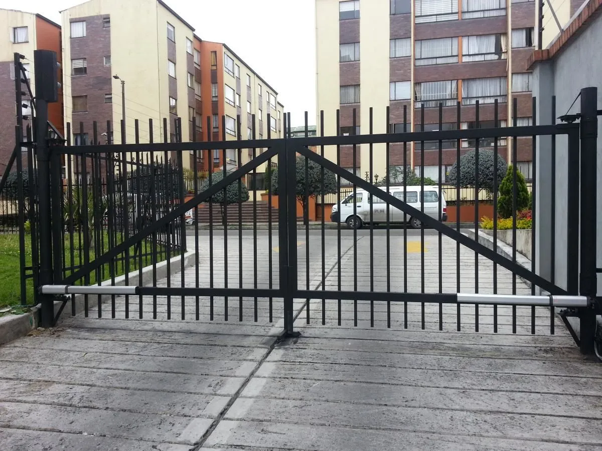 La imagen 11 de la Empresa SEGUTRONIX PUERTAS AUTOMATICAS