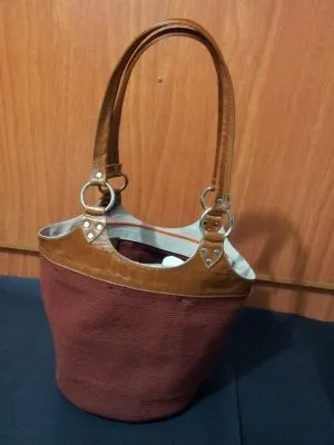 La imagen 3 de la Empresa MOCHILAS Y SOMBREROS