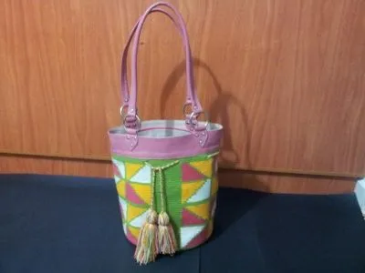 La imagen 4 de la Empresa MOCHILAS Y SOMBREROS
