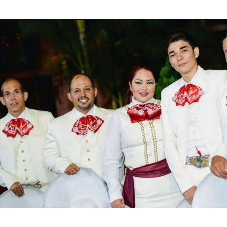 La imagen 4 de la Empresa MARIACHI REY MEXICAN