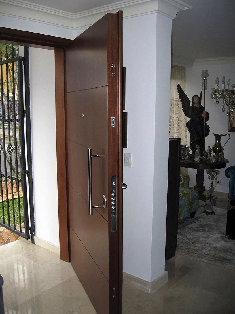 La imagen 4 de la Empresa PUERTAS DE ALTA SEGURIDAD LA COLMENA